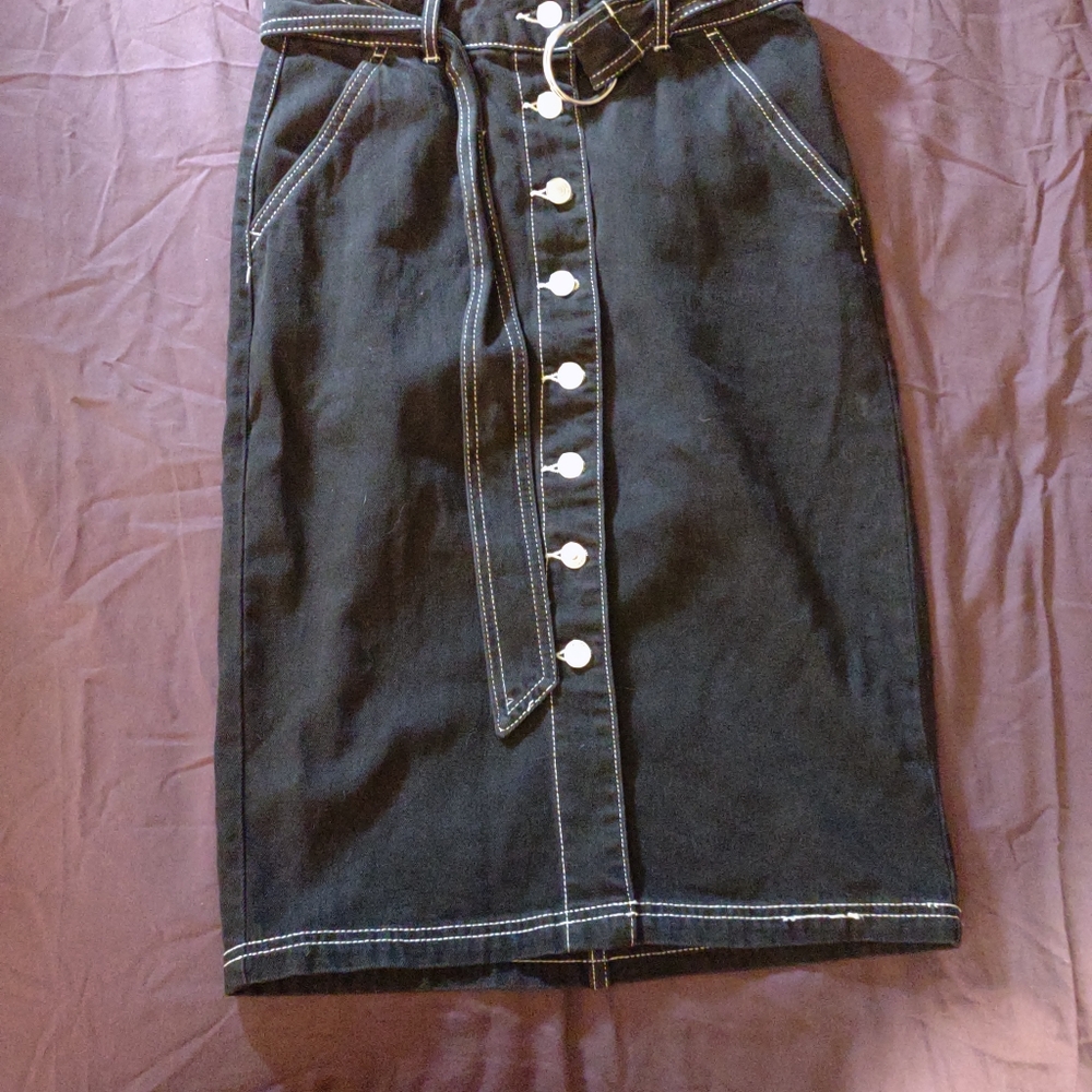 Forever 21 Knee Length Denim Pencil Skirt